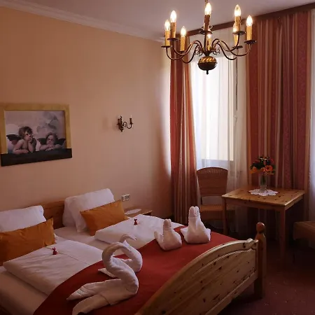 Bed & Breakfast Pension Zum Heiligen Brunnen