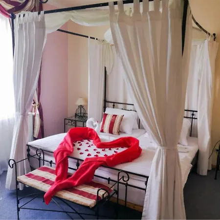 Pension Zum Heiligen Brunnen Bed & Breakfast